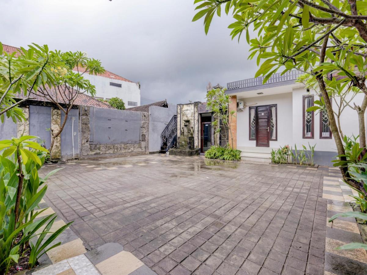 Oyo 90131 Liberty Guest House Sempidi 外观 照片