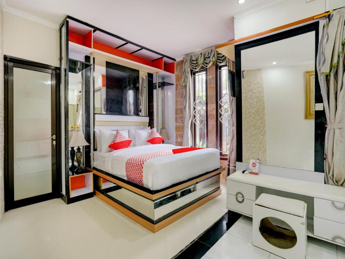 Oyo 90131 Liberty Guest House Sempidi 外观 照片